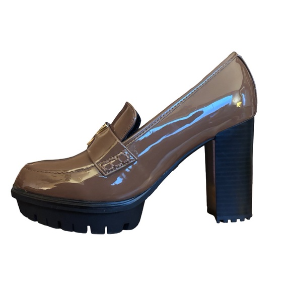 🐌 Guess Patent Lug Sole High Heel Loafers in Caramel, Size 8.5 - Picture 4 of 9